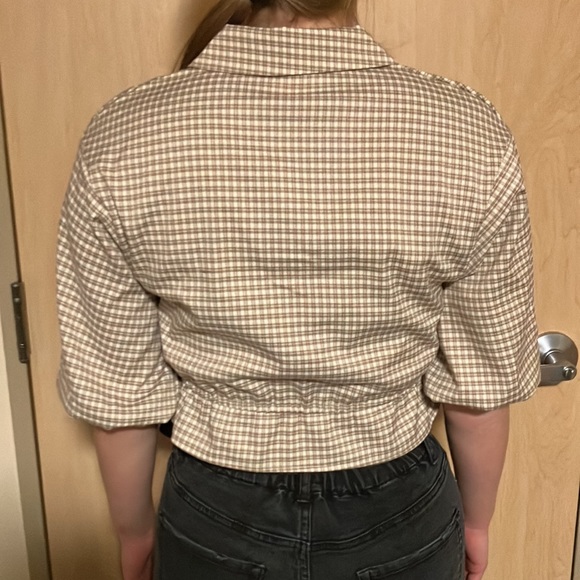 Brand: Kirious Los Angeles Color: tan/white Size: M - Picture 2 of 5